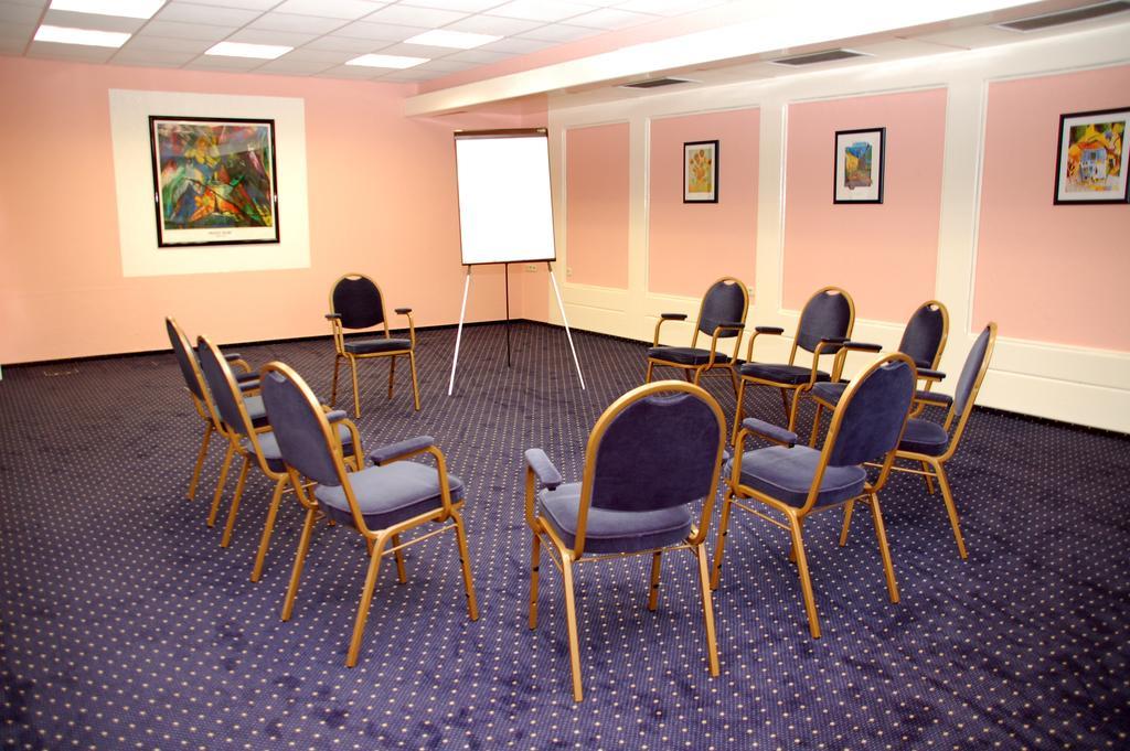 Willebadessen Wohlfuehlhotel Der Jaegerhof מראה חיצוני תמונה
