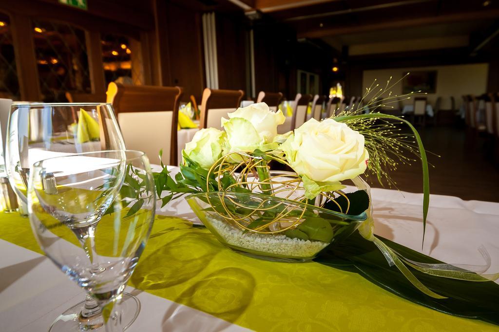 Willebadessen Wohlfuehlhotel Der Jaegerhof מראה חיצוני תמונה